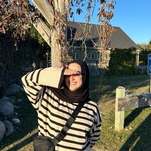 Meet your Posher, Nigar